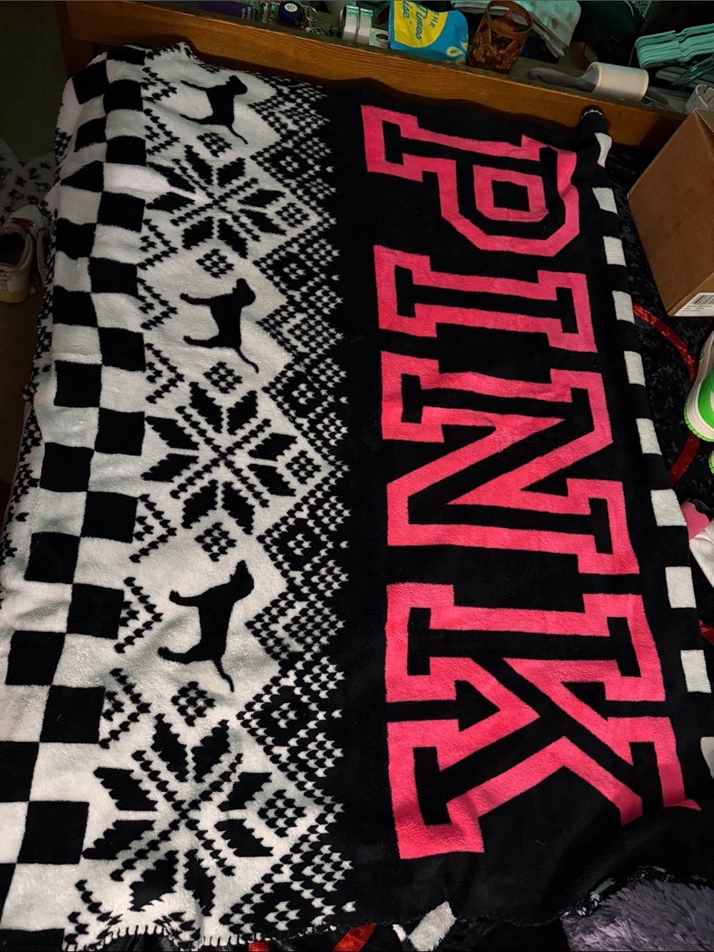 PINK Victoria’s Secret fleece blanket